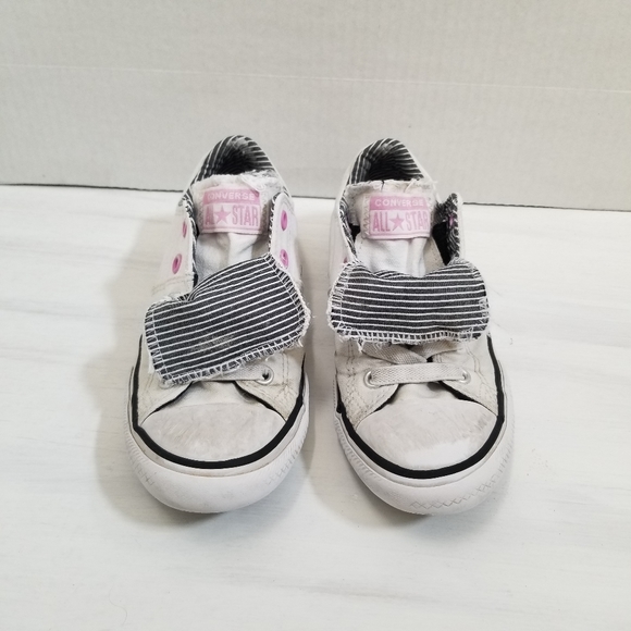 Converse All-Star Sneakers, Girls Size 1 - Picture 4 of 4